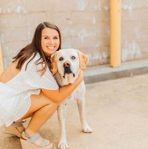 Meet your Posher, Abigail